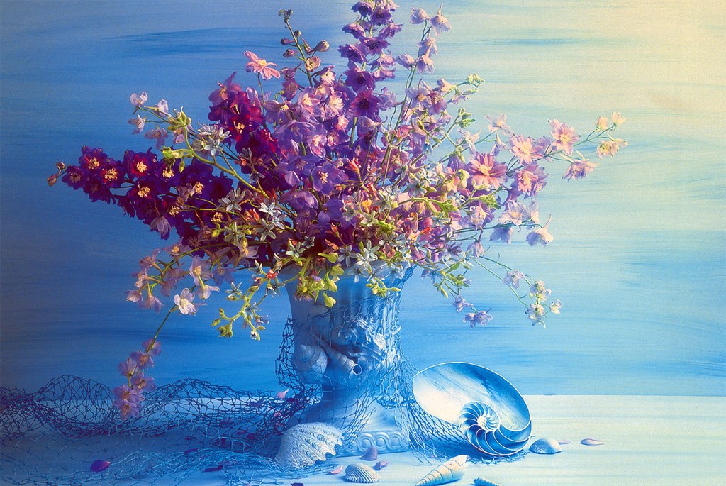Purple Arrangement - 1000pc Jigsaw Puzzle by Tomax