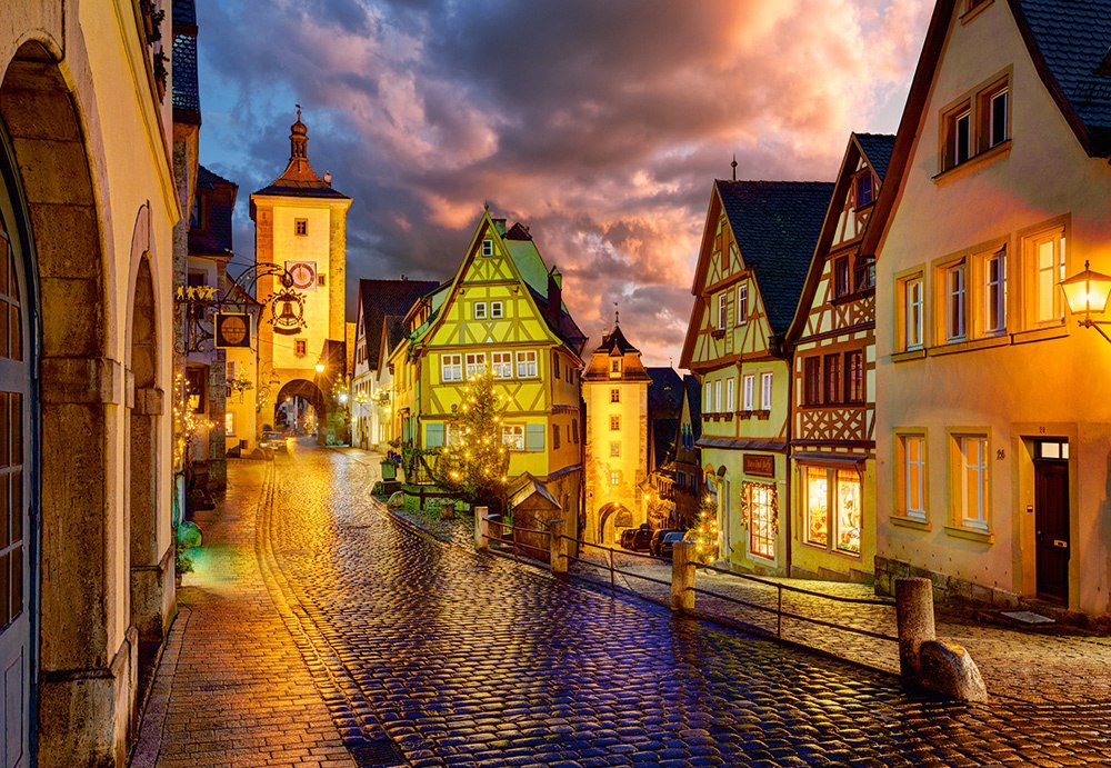 Rothenburg at Night - 1000pc Jigsaw Puzzle By Castorland