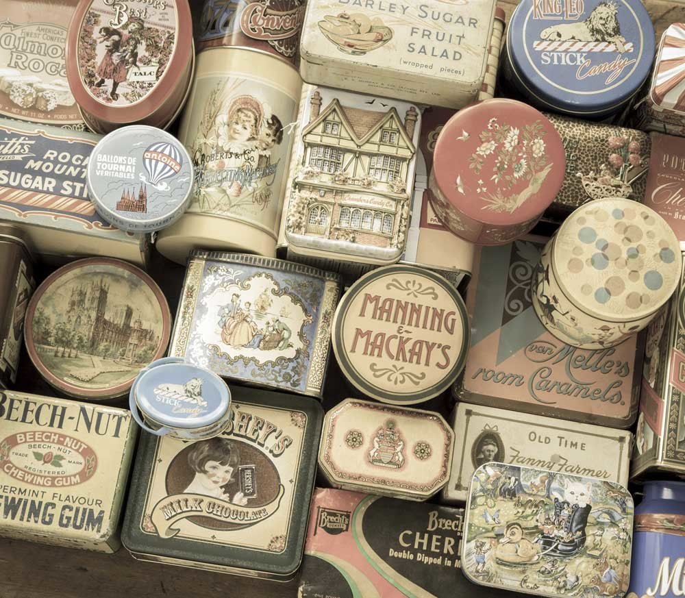 Vintage Treasures - 2000pc Jigsaw Puzzle by Springbok