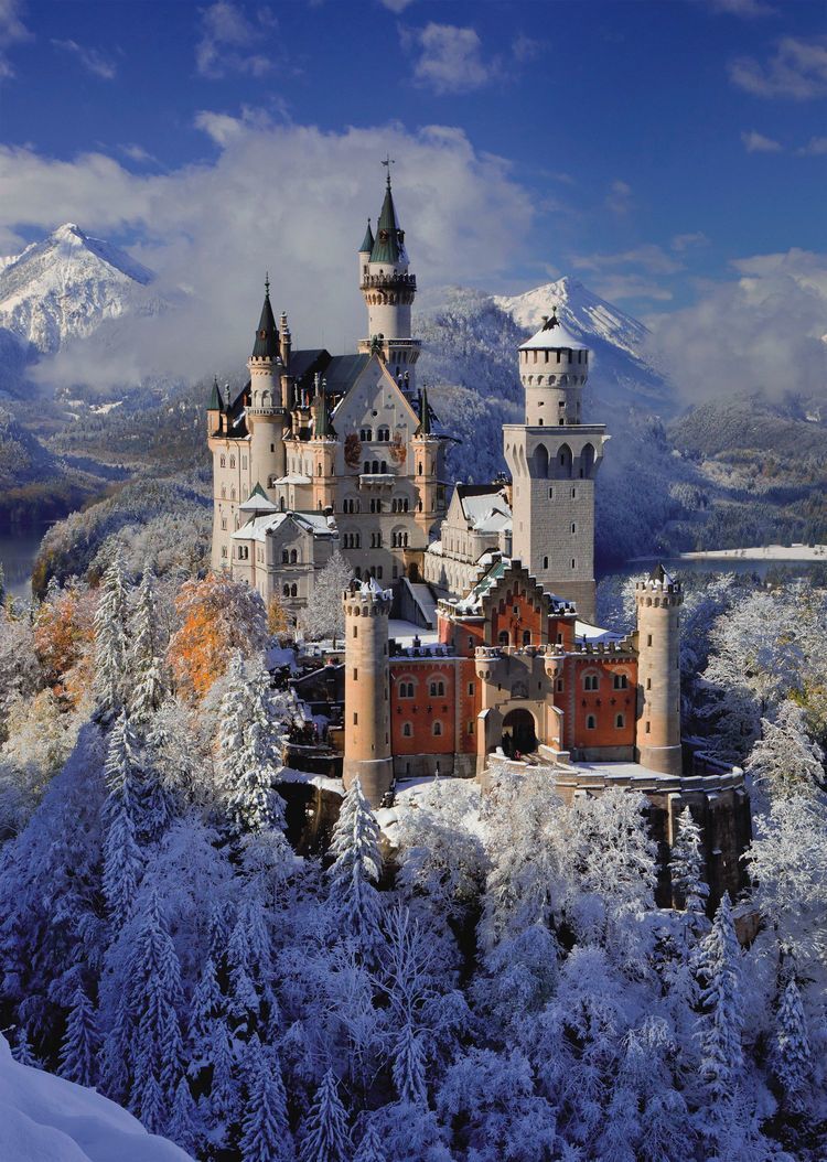 Neuschwanstein - 1000pc Jigsaw Puzzle by Piatnik