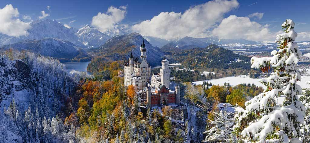 Neuschwanstein Castle  - 2000pc Panoramic Jigsaw Puzzle By Ravensburger