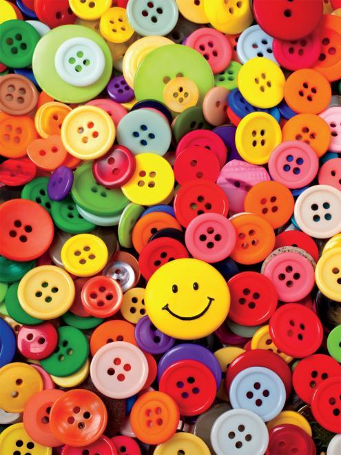 Photograph: Buttons - 550pc Jigsaw Puzzle by Ceaco