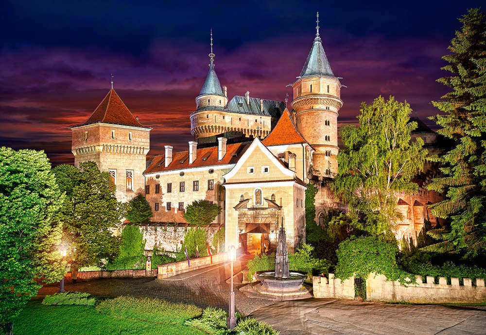 Bojnice Castle at Night - 1000pc Jigsaw Puzzle By Castorland