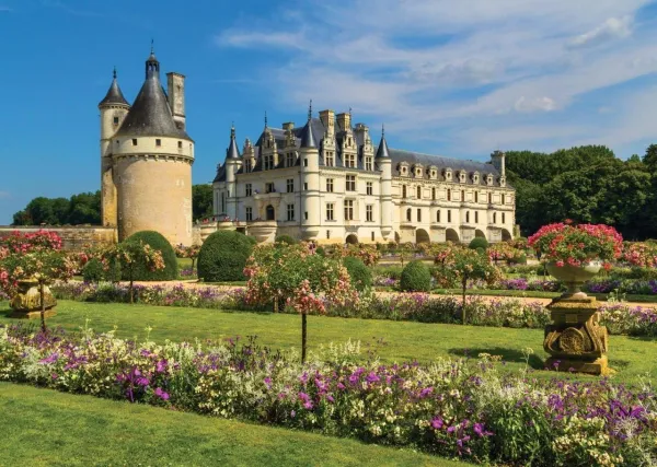 Castle in the Loire, France - 1000pc Jigsaw Puzzle By Jumbo