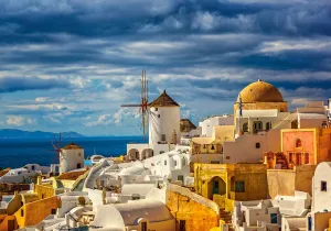 View of Oia Santorini - 500pc Jigsaw Puzzle by Castorland